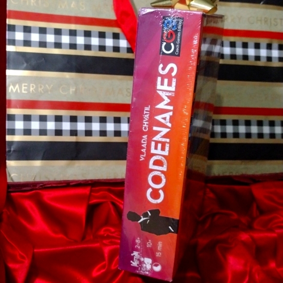 #1 GEEK Boardgame CODENAMES Top Secret Word Game #1 Party Game NWT - Picture 3 of 6